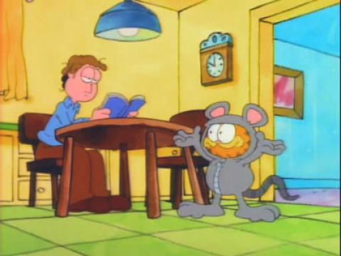 Attention Getting Garfield