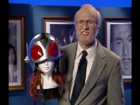 Fugitive Alien (2)