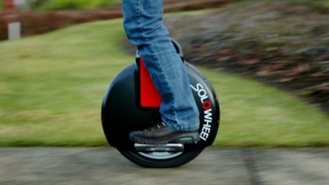 Solowheel: The Gyro-Stabilized People Mover from CES 2012