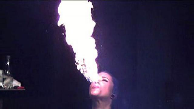Ragazze Mangiafuoco