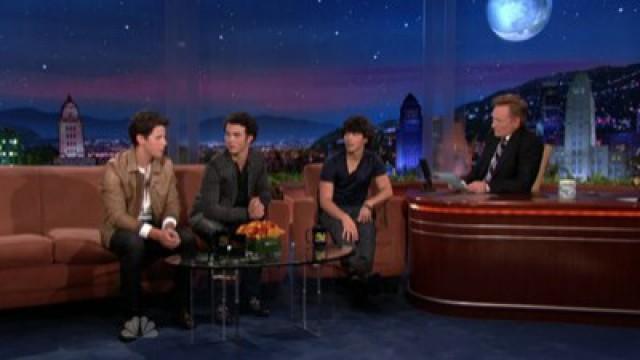 Ed Helms, Jonas Brothers