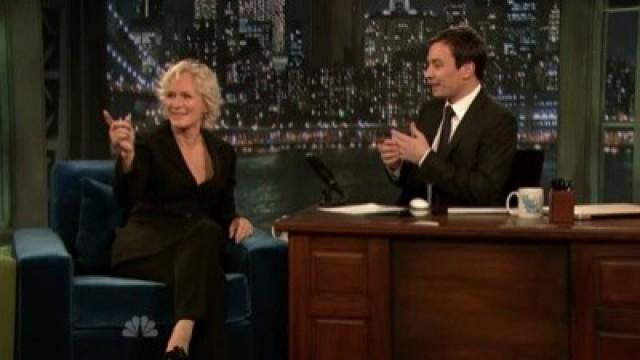 Glenn Close, Kristen Wiig, Gomez