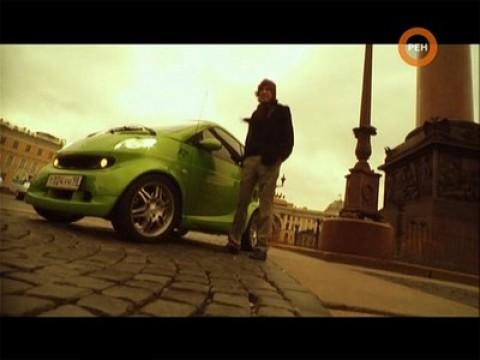Land Rover Defender SVX vs. UAZ Hunter, Smart Fortwo, Lexus RX 400h