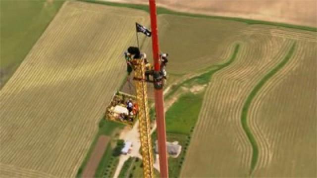 2,000 Foot Tower