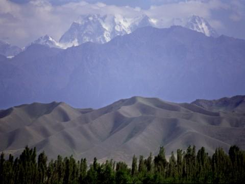 Journey into Music-South Through the Tian Shan Mountains
