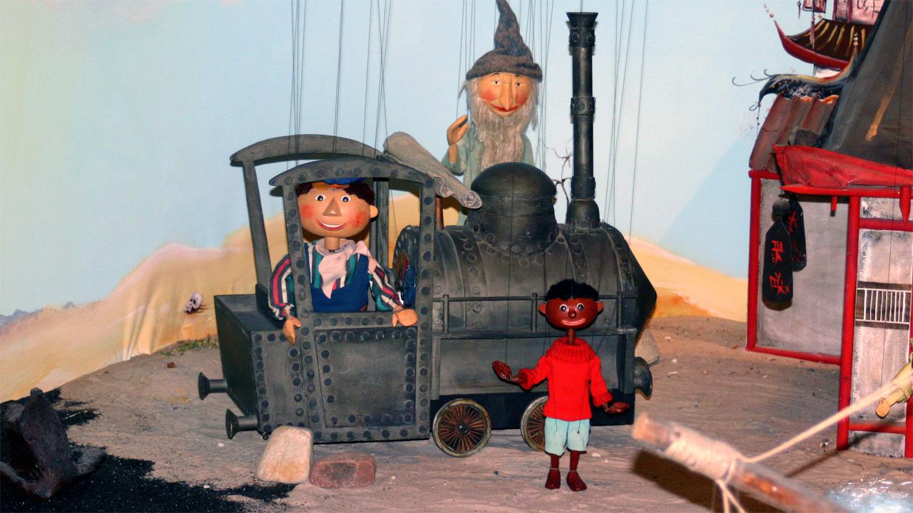 Augsburg Puppetchest