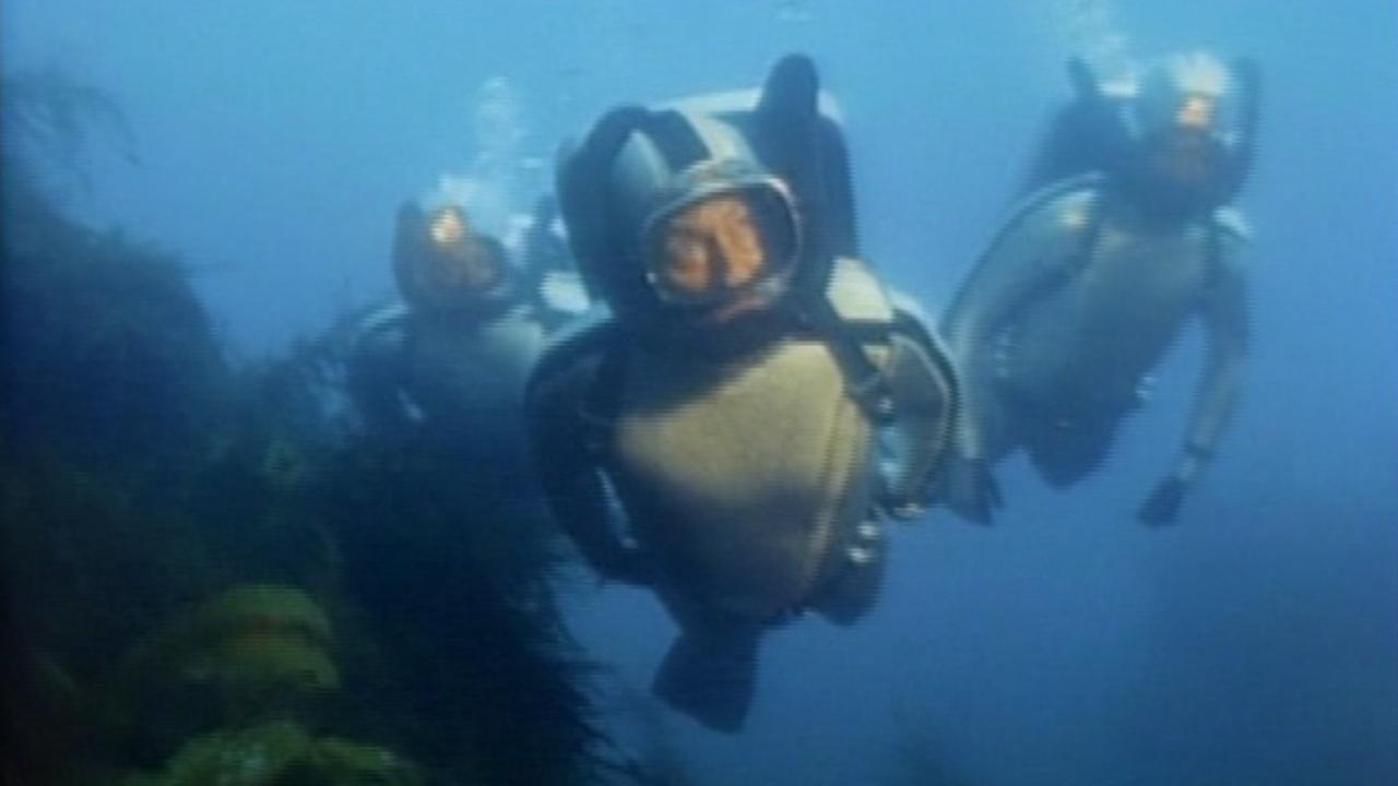 Jacques Cousteau - Pacific Explorations