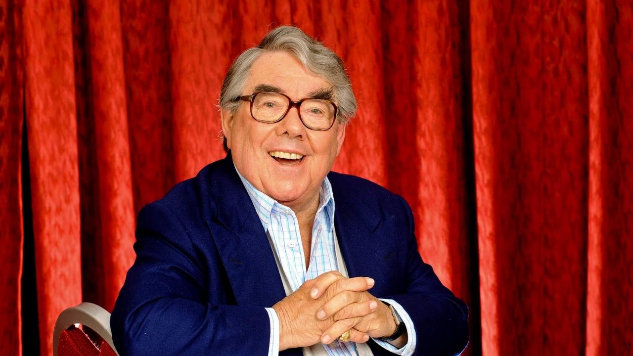 Ronnie Corbett's Comedy Britain