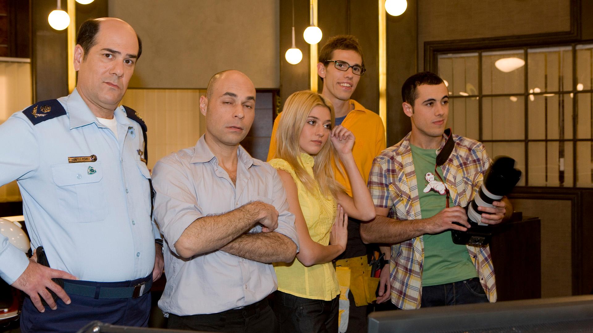 Mandelbaum Private Detective