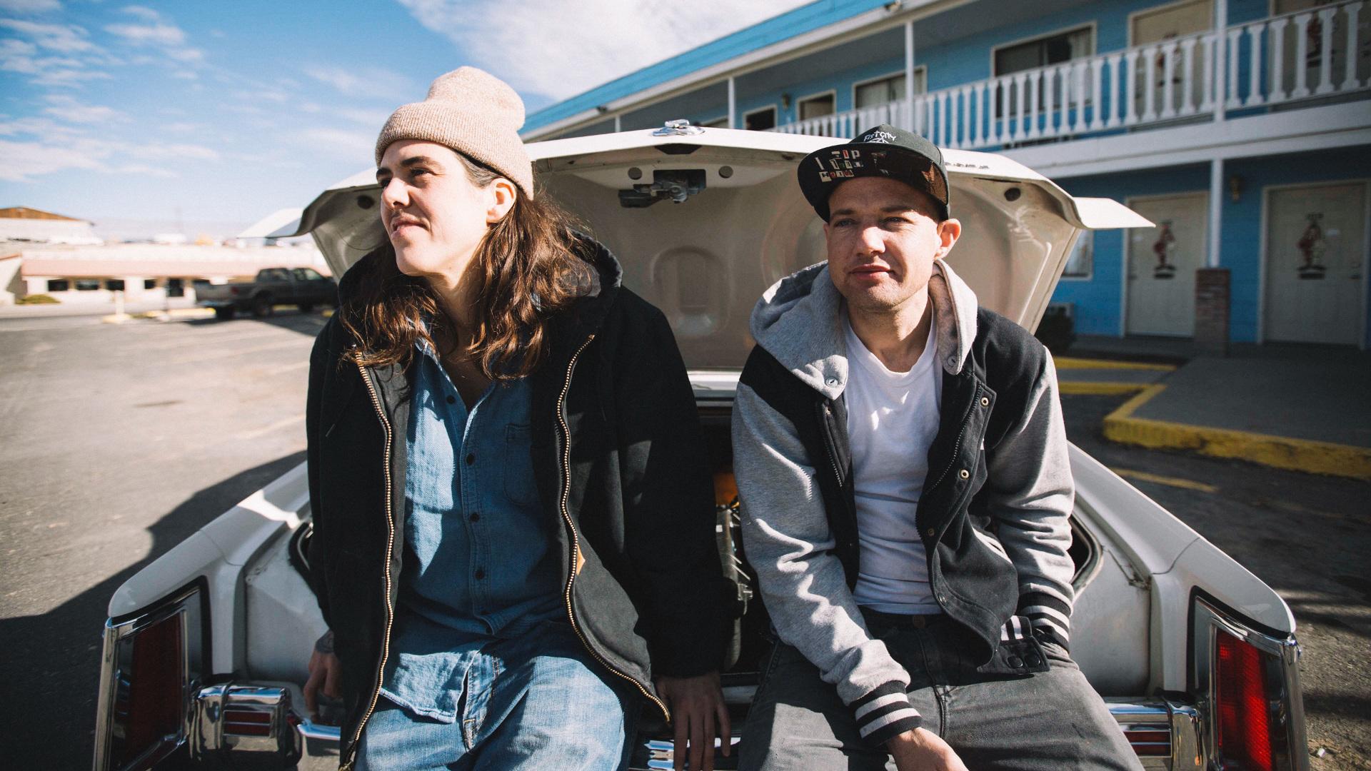 Twiz & Tuck