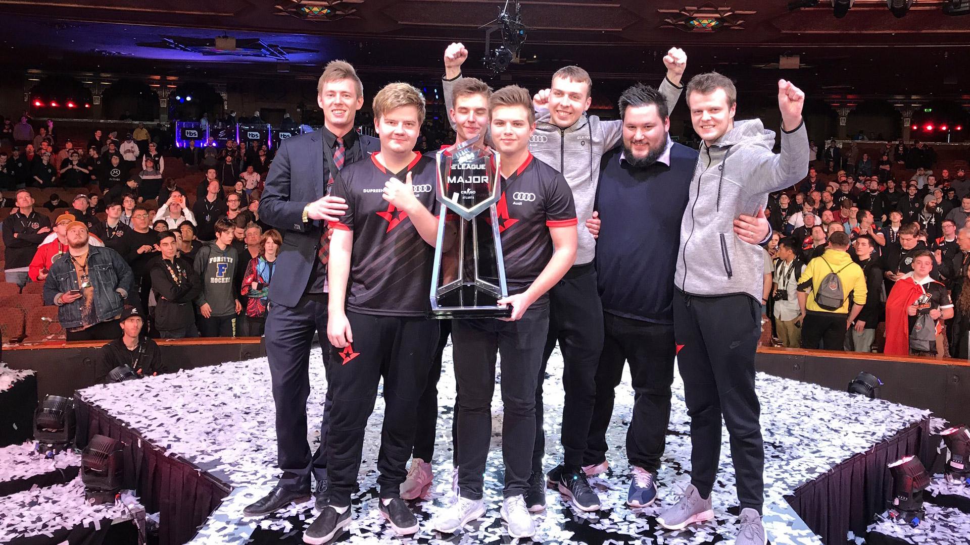 Astralis - mod stjernerne