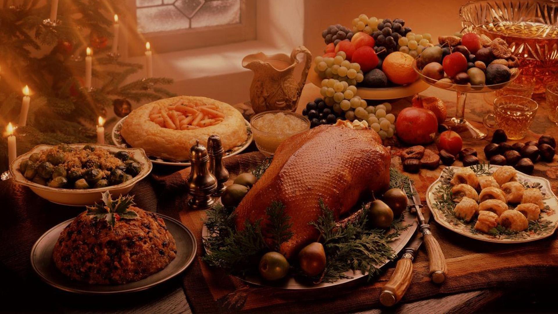 Fanny Cradock Cooks for Christmas