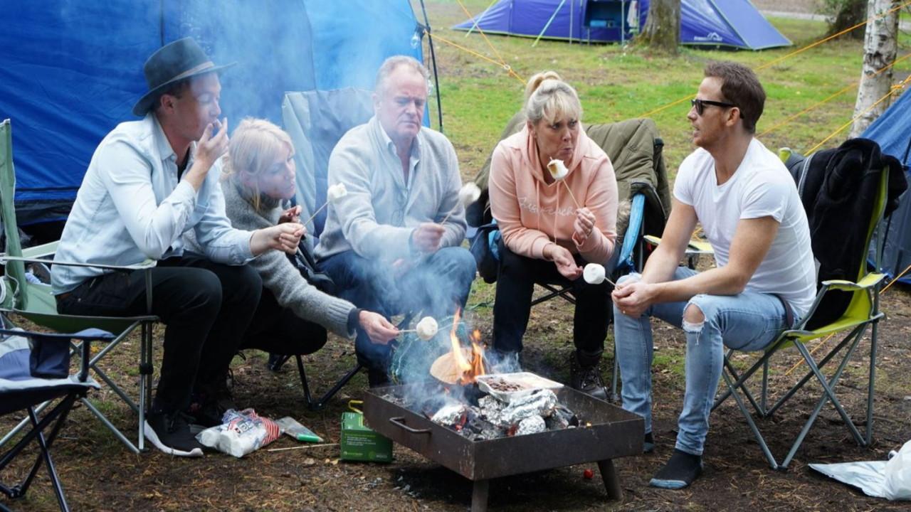 Celebrity 5 Go Camping