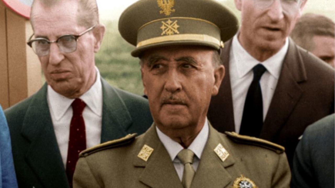 España después de la guerra: el franquismo en color