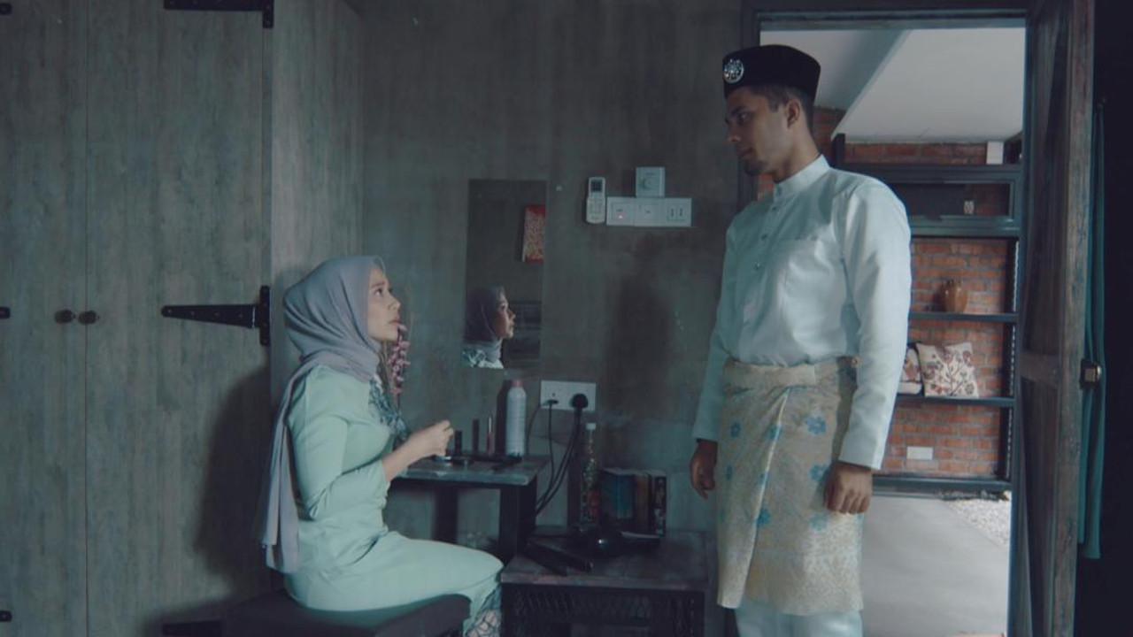 Kau Yang Pertama