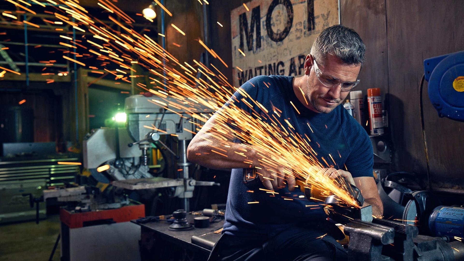 Ant Anstead Master Mechanic