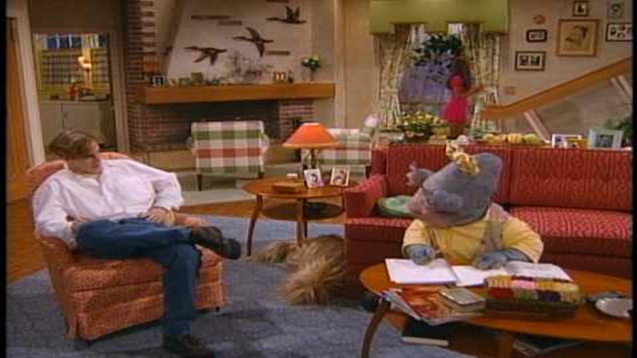 Aliens in the Family (1996)