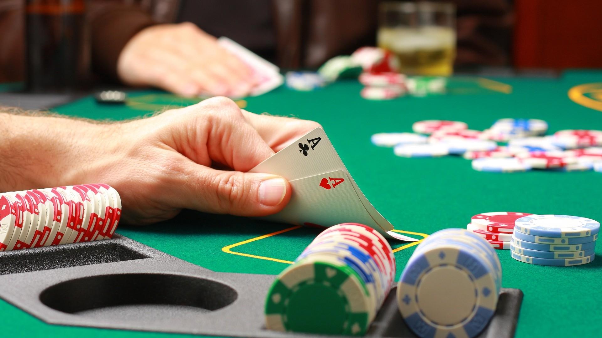 Full Tilt Poker's Learn From The Pros