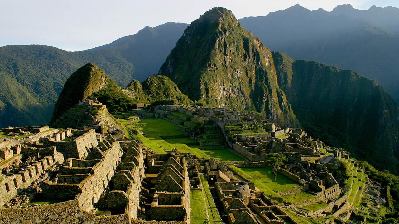Secrets of Lost Empires