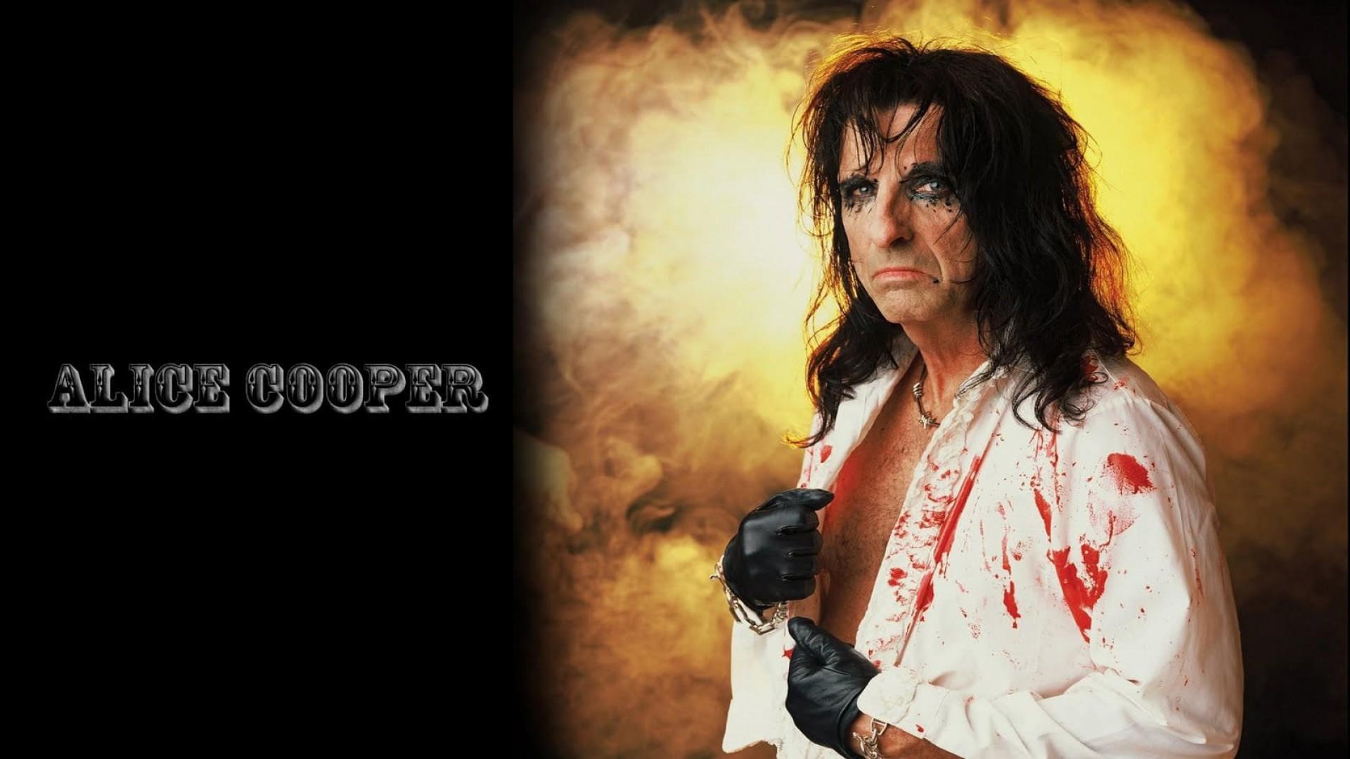 Alice Cooper: Brutally Live