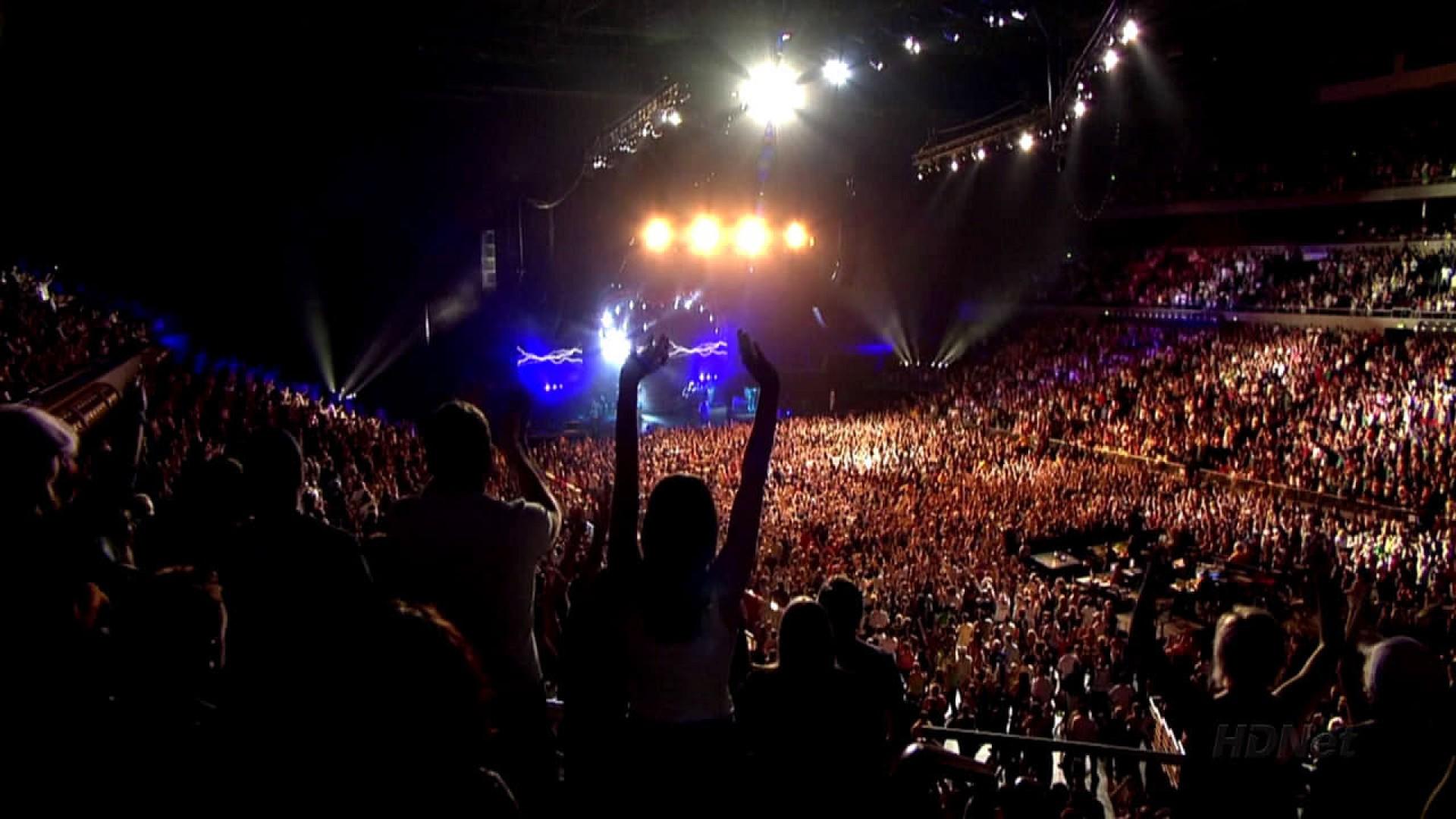 Black Eyed Peas: Live from Sydney to Vegas