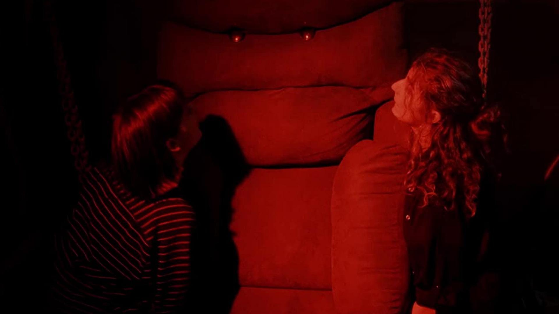 Killer Sofa