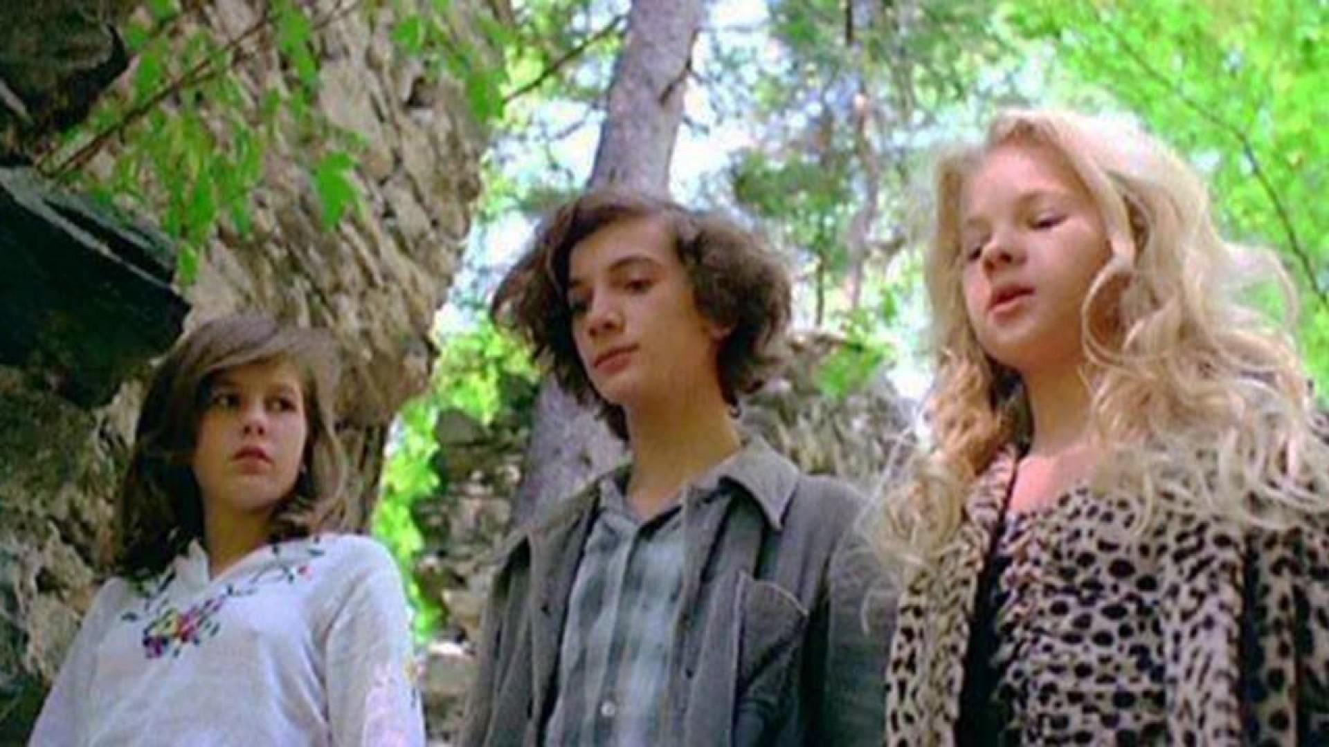 Jeux interdits de l'adolescence