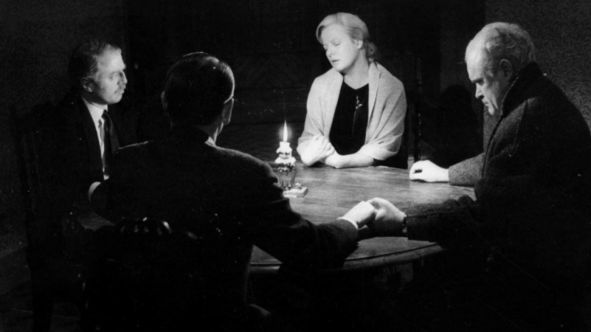 Seance on a Wet Afternoon