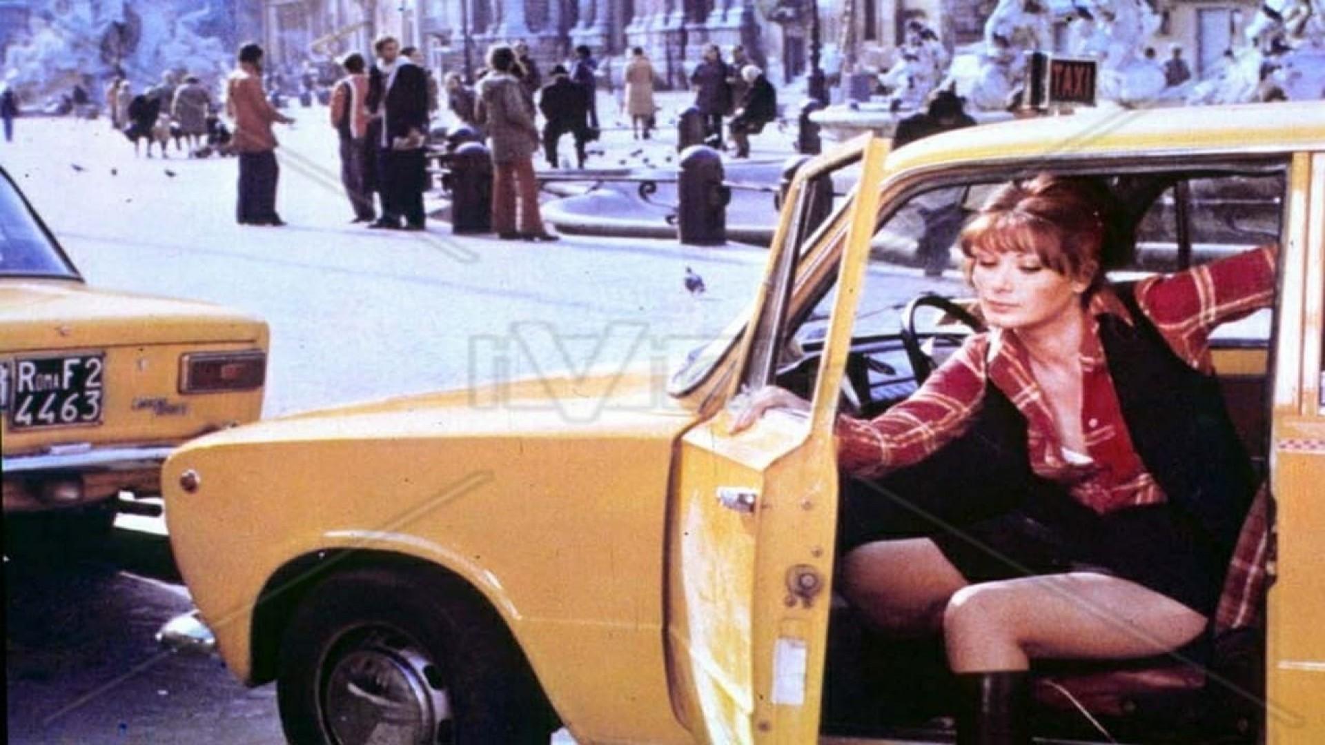 Taxi Girl