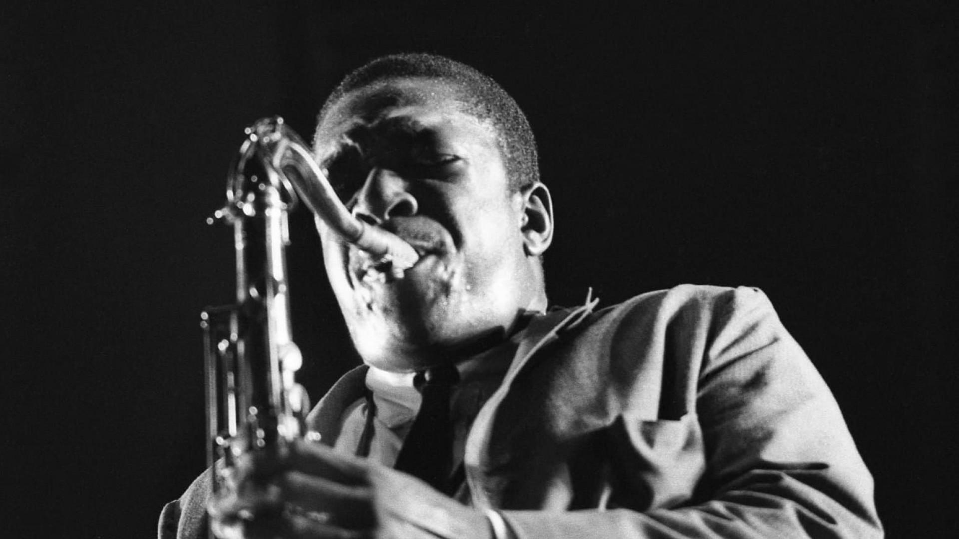 Chasing Trane: The John Coltrane