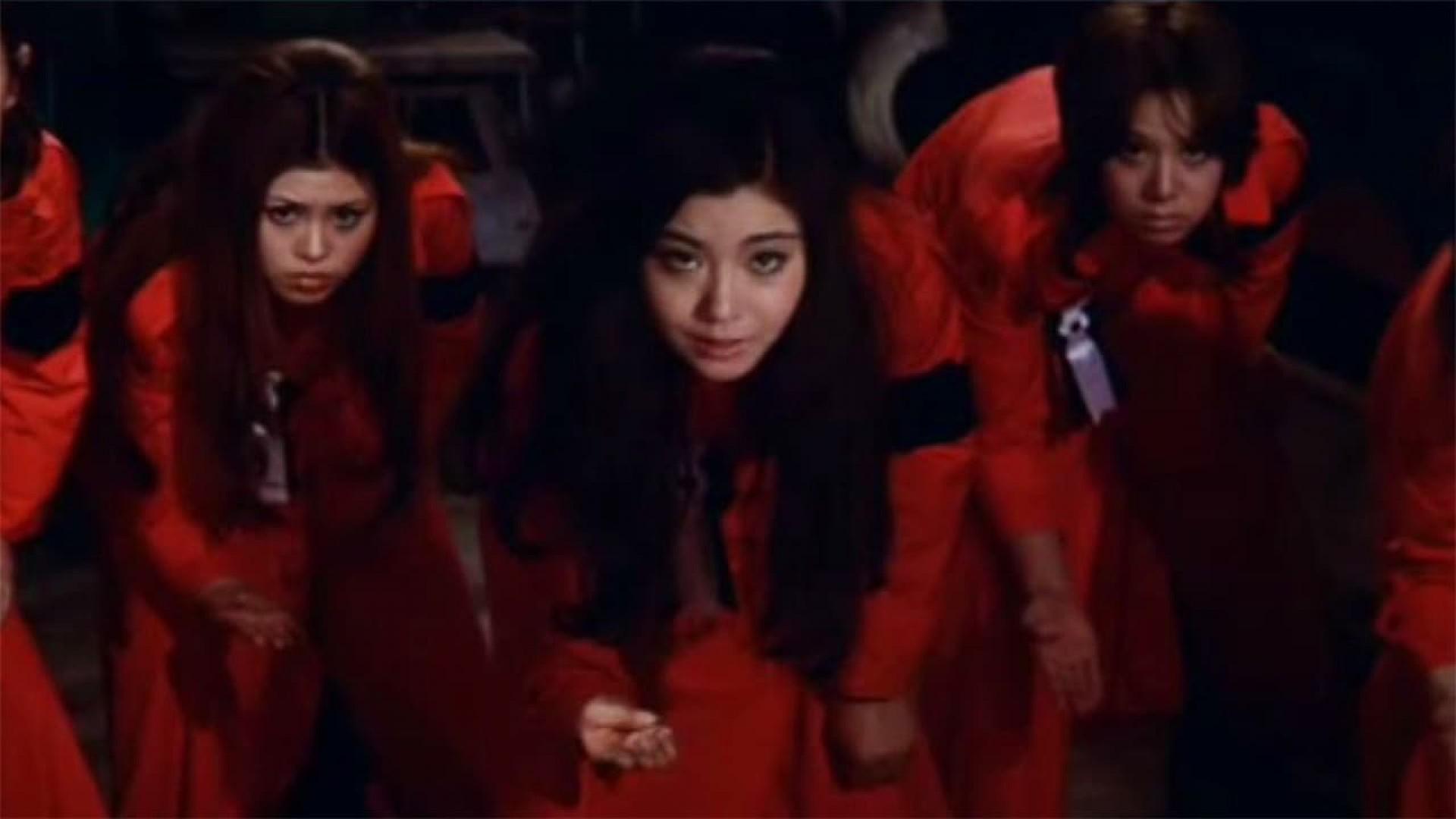 Delinquent Girl Boss: Worthless to Confess