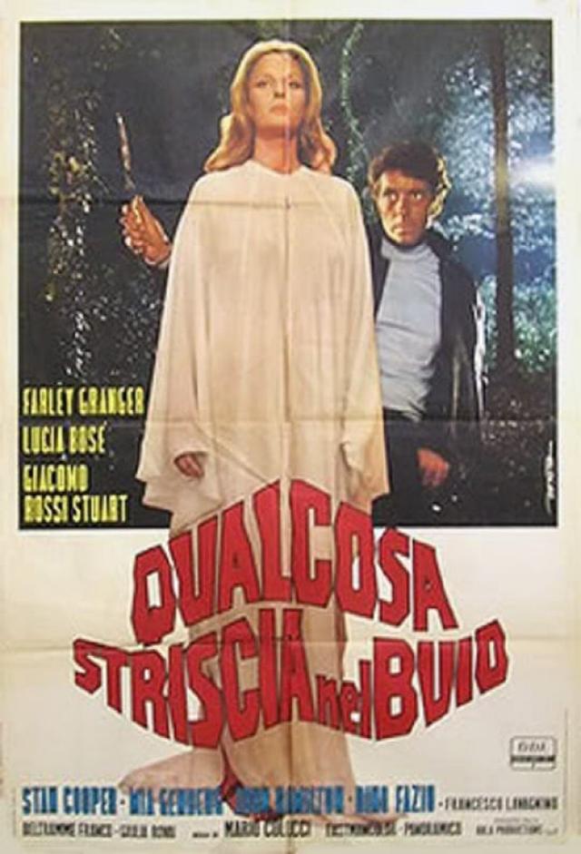 Qualcosa striscia nel buio