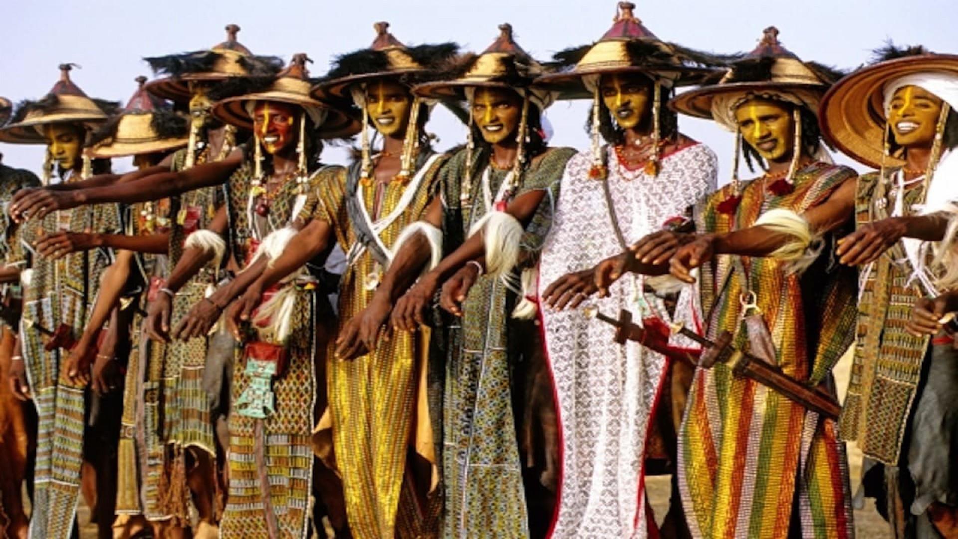 Wodaabe: Herdsmen of the Sun