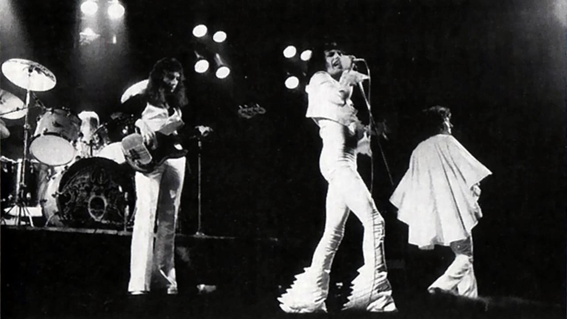 Queen: The Legendary 1975 Concert