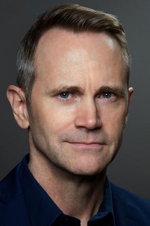 Picture of Lee Tergesen