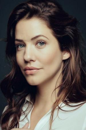 Picture of Julie Gonzalo