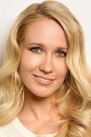 Picture of Anna Camp