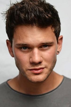 Picture of Jeremy Irvine