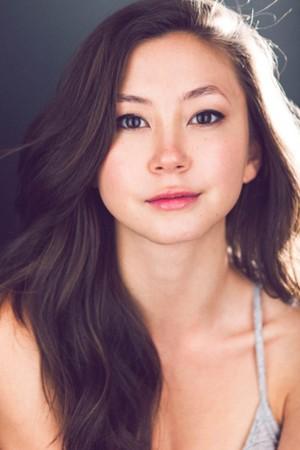 Picture of Kimiko Glenn