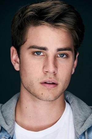 Picture of Carson Rowland