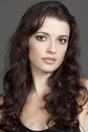 Picture of Julia Fajardo