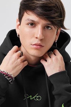 Picture of Christopher Vélez