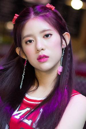 Picture of Yoo Jung-ahn
