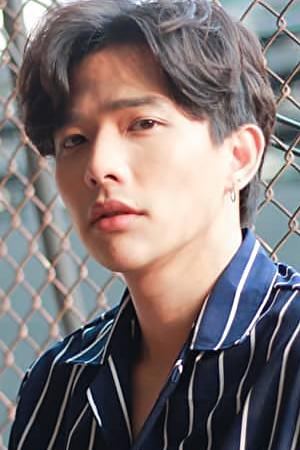 Picture of Lee Thanat Lowkhunsombat