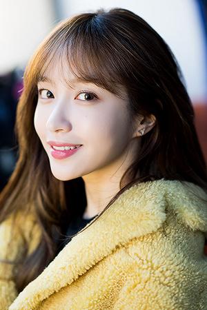 Picture of Ahn Hee-yeon