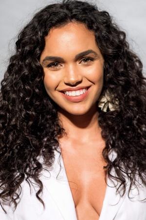Picture of Giovana Cordeiro