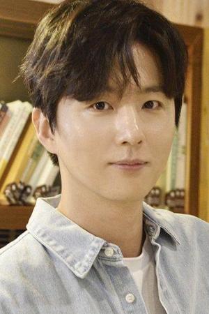 Picture of Shin Dong-wook