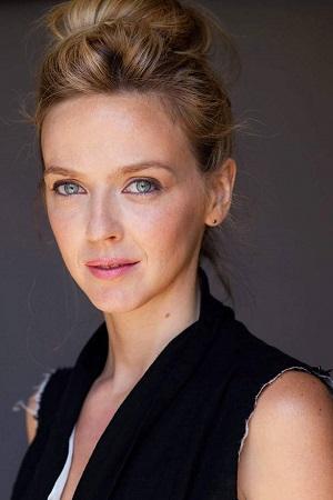 Picture of Anna Dobrovezky