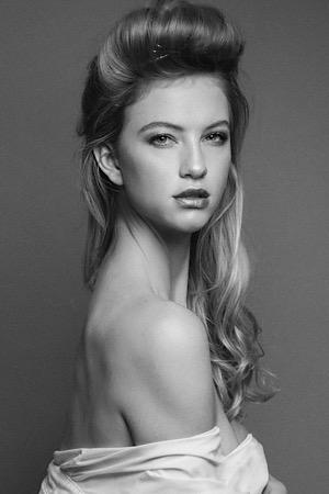 Picture of Alana Duval