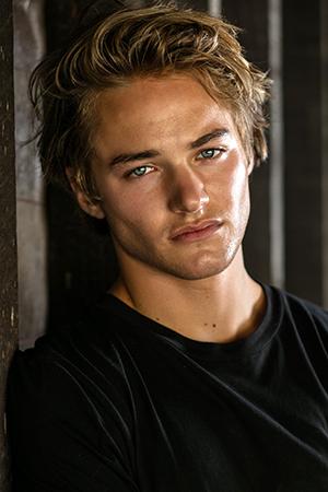 Picture of Mitchell Hoog